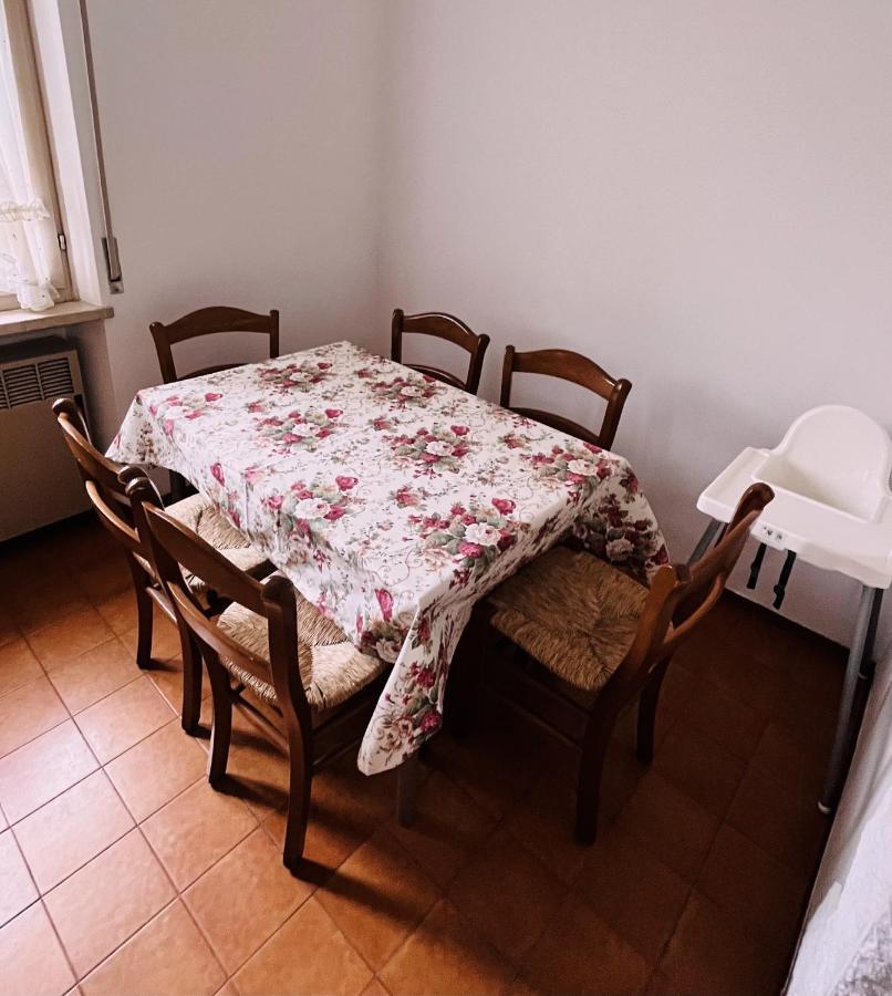 Apartment Al Lago, Torri Del Benaco Eksteriør billede