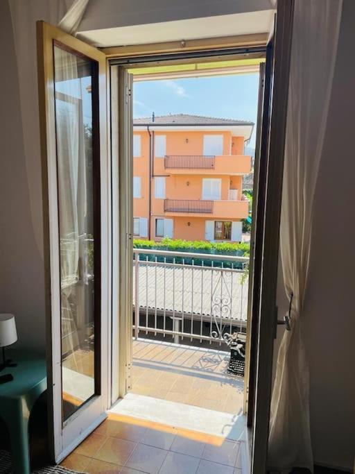 Apartment Al Lago, Torri Del Benaco Eksteriør billede